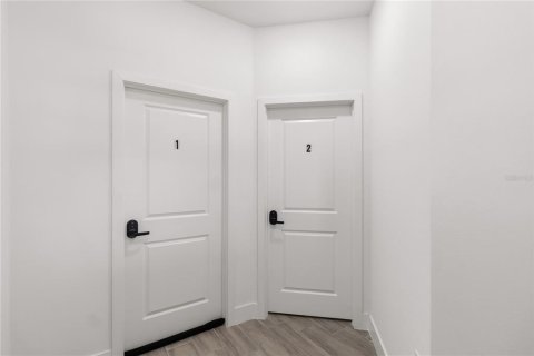 Villa ou maison à louer à Kissimmee, Floride: 2 chambres, 150.13 m2 № 2411622 - photo 2