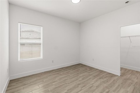 Villa ou maison à louer à Kissimmee, Floride: 2 chambres, 150.13 m2 № 2411622 - photo 13