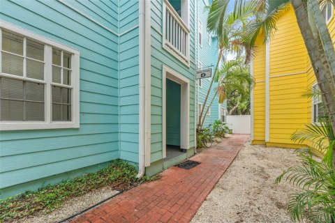 Condo in Tampa, Florida, 2 bedrooms  № 1769640 - photo 25