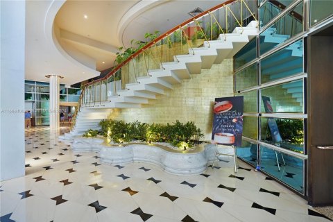 Copropriété à vendre à Miami Beach, Floride: 2 chambres, 103.86 m2 № 2154773 - photo 28