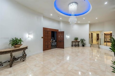 Condominio en venta en Sunny Isles Beach, Florida, 33.44 m2 № 1976151 - foto 29