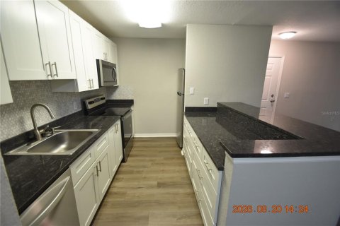 Studio in the Condo in Tampa, Florida № 2314516 - photo 15