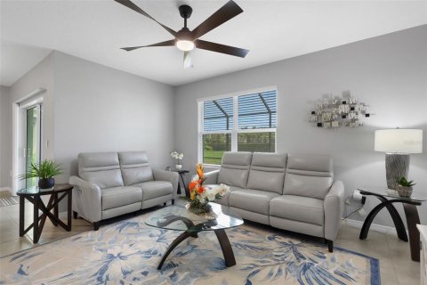 House in Bradenton, Florida 4 bedrooms, 169.73 sq.m. № 2352374 - photo 25