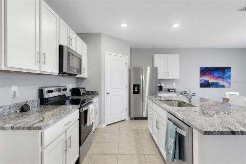 House in Bradenton, Florida 4 bedrooms, 169.73 sq.m. № 2352374 - photo 18
