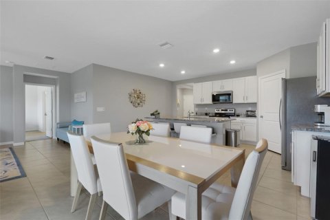 House in Bradenton, Florida 4 bedrooms, 169.73 sq.m. № 2352374 - photo 21