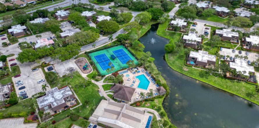 Condo in Jupiter, Florida, 2 bedrooms № 1068262