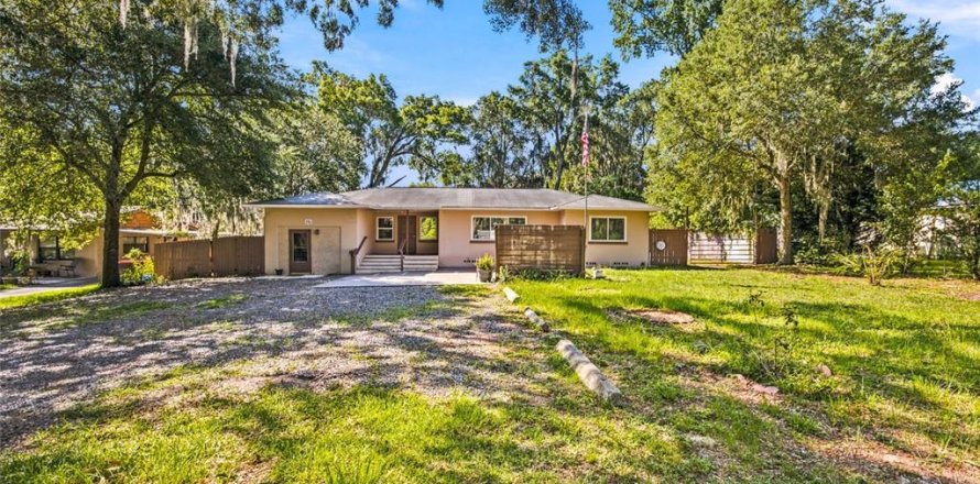 Villa ou maison à Belleview, Floride 3 chambres, 180.23 m2 № 2197053