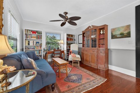 House in Saint Petersburg, Florida 2 bedrooms, 120.12 sq.m. № 1907592 - photo 15