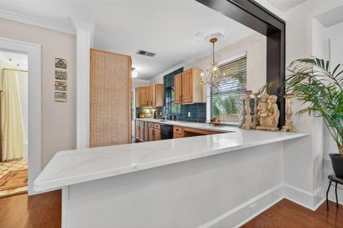 House in Saint Petersburg, Florida 2 bedrooms, 120.12 sq.m. № 1907592 - photo 20