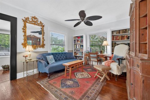 House in Saint Petersburg, Florida 2 bedrooms, 120.12 sq.m. № 1907592 - photo 16