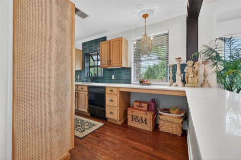 House in Saint Petersburg, Florida 2 bedrooms, 120.12 sq.m. № 1907592 - photo 21