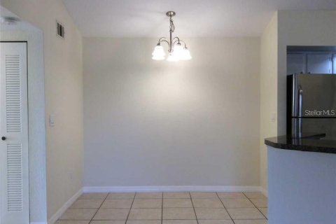 Condo in Orlando, Florida, 2 bedrooms № 2112288 - photo 11