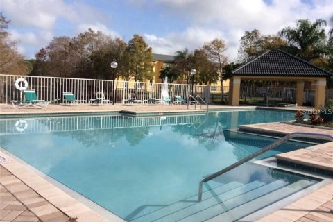 Condo in Orlando, Florida, 2 bedrooms № 2112288 - photo 24
