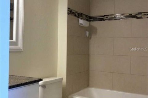 Condo in Orlando, Florida, 2 bedrooms № 2112288 - photo 16
