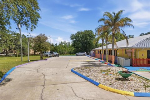 Commercial property in Titusville, Florida 876.63 sq.m. № 2228239 - photo 23