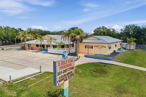 Commercial property in Titusville, Florida 876.63 sq.m. № 2228239 - photo 7