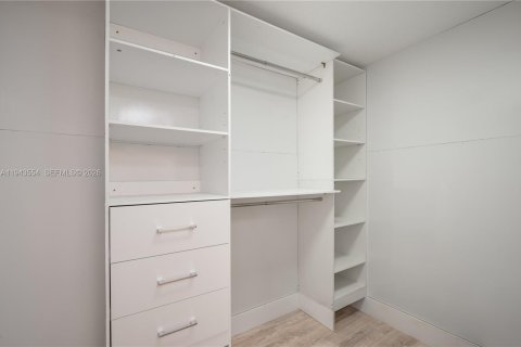 Copropriété à louer à Coral Gables, Floride: 2 chambres, 95.69 m2 № 2002301 - photo 18