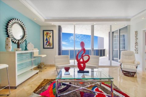 Condo in Fort Lauderdale, Florida, 3 bedrooms  № 2158629 - photo 3