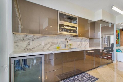 Condo in Fort Lauderdale, Florida, 3 bedrooms  № 2158629 - photo 16