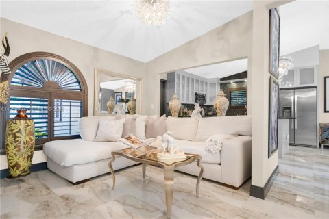 Villa ou maison à vendre à Miami, Floride: 3 chambres, 148.27 m2 № 2017818 - photo 13