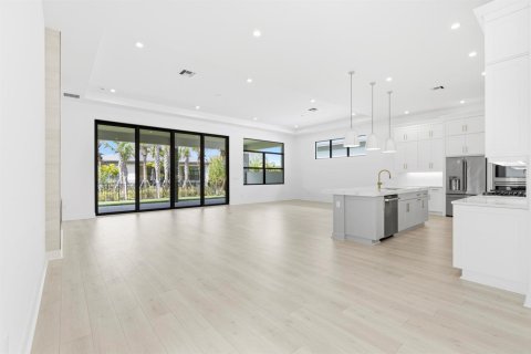 Casa en venta en Palm Beach Gardens, Florida, 3 dormitorios, 305.28 m2 № 2311508 - foto 3