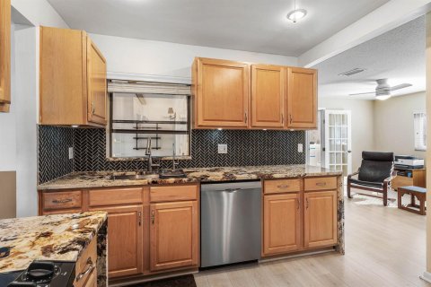 Villa ou maison à vendre à Delray Beach, Floride: 2 chambres, 158.77 m2 № 2421424 - photo 13