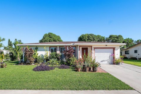 Villa ou maison à Delray Beach, Floride 2 chambres, 158.77 m2 № 2421424