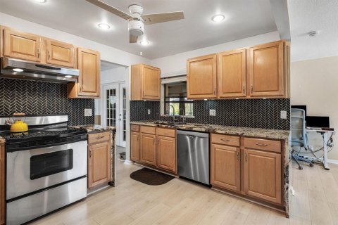 Villa ou maison à vendre à Delray Beach, Floride: 2 chambres, 158.77 m2 № 2421424 - photo 12