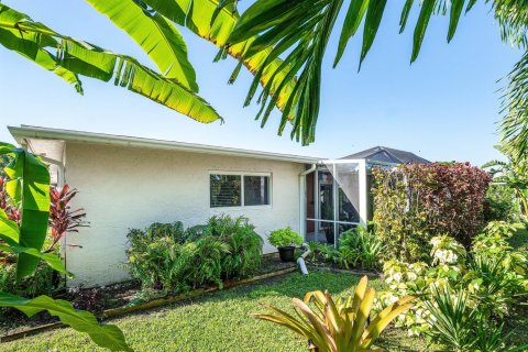 Villa ou maison à vendre à Delray Beach, Floride: 2 chambres, 158.77 m2 № 2421424 - photo 5