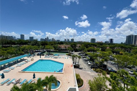 Copropriété à vendre à Aventura, Floride: 2 chambres, 100.06 m2 № 2022804 - photo 16