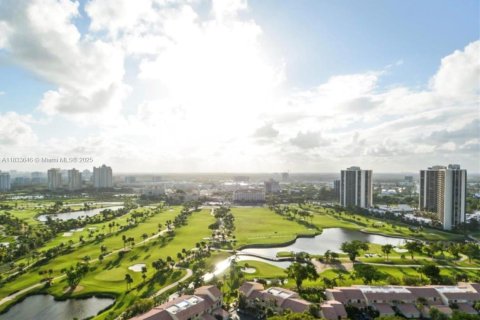 Copropriété à vendre à Aventura, Floride: 2 chambres, 100.06 m2 № 2022804 - photo 4