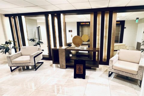 Copropriété à vendre à Aventura, Floride: 2 chambres, 100.06 m2 № 2022804 - photo 12