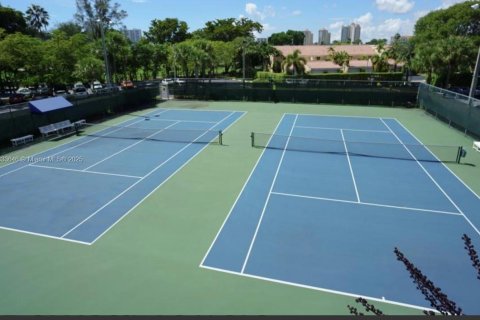 Copropriété à vendre à Aventura, Floride: 2 chambres, 100.06 m2 № 2022804 - photo 6