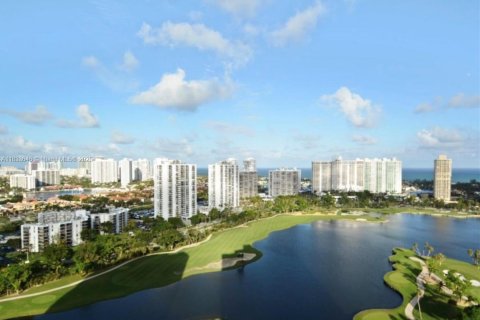 Copropriété à vendre à Aventura, Floride: 2 chambres, 100.06 m2 № 2022804 - photo 9