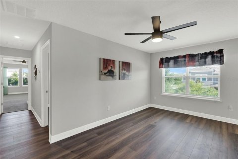 Townhouse in Winter Garden, Florida 3 bedrooms, 192.31 sq.m. № 1740585 - photo 24