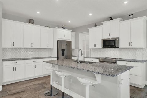 Townhouse in Winter Garden, Florida 3 bedrooms, 192.31 sq.m. № 1740585 - photo 5