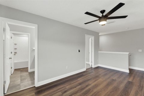 Townhouse in Winter Garden, Florida 3 bedrooms, 192.31 sq.m. № 1740585 - photo 23