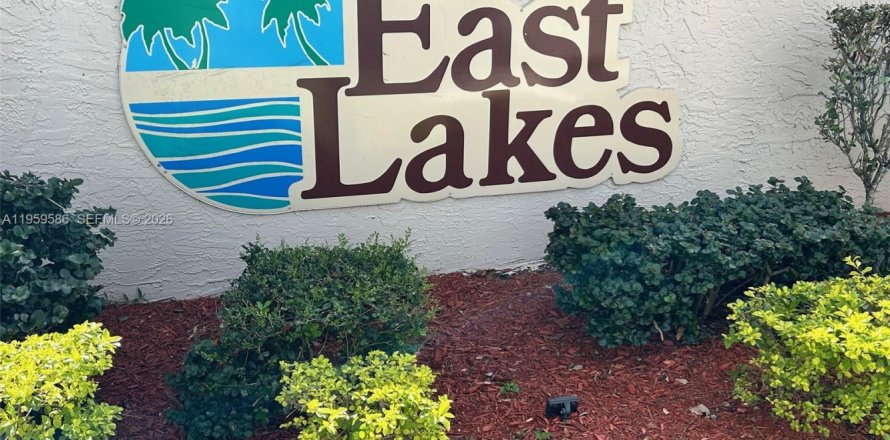 Villa ou maison à Pembroke Pines, Floride 2 chambres, 98.48 m2 № 2022236