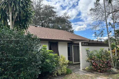 Villa ou maison à vendre à Pembroke Pines, Floride: 2 chambres, 98.48 m2 № 2022236 - photo 8