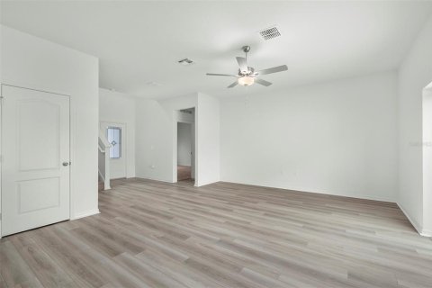 House in Astatula, Florida 4 bedrooms, 191.29 sq.m. № 1603088 - photo 4