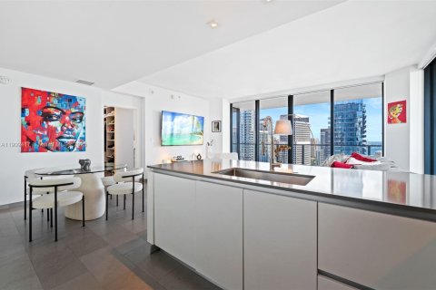 Condominio en venta en Miami, Florida, 2 dormitorios, 117.99 m2 № 1970340 - foto 6