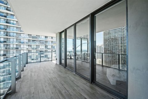 Condominio en venta en Miami, Florida, 2 dormitorios, 117.99 m2 № 1970340 - foto 24