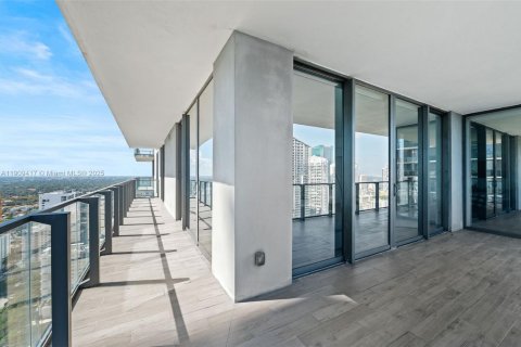 Condominio en venta en Miami, Florida, 2 dormitorios, 117.99 m2 № 1970340 - foto 25