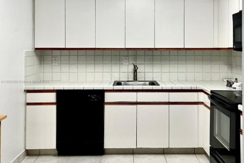 Купить кондоминиум в Авентура, Флорида 2 спальни, 109.72м2, № 1332779 - фото 4