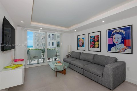 Condo in Miami Beach, Florida, 1 bedroom № 2087606 - photo 6