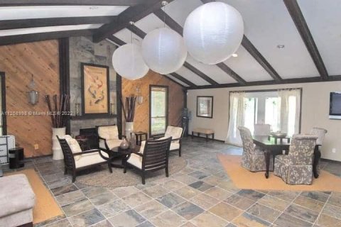 Condo in Tampa, Florida, 1 bedroom  № 1863677 - photo 1