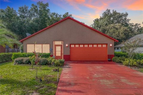 Casa en venta en Mount Dora, Florida, 4 dormitorios, 125.7 m2 № 1903714 - foto 1