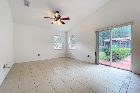 Casa en venta en Mount Dora, Florida, 4 dormitorios, 125.7 m2 № 1903714 - foto 10