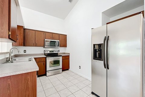 Casa en venta en Mount Dora, Florida, 4 dormitorios, 125.7 m2 № 1903714 - foto 15
