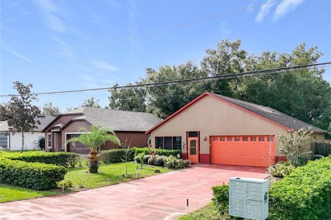 Casa en venta en Mount Dora, Florida, 4 dormitorios, 125.7 m2 № 1903714 - foto 6